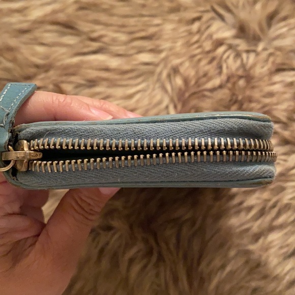 YSL Zippy Wallet - Picture 5 of 5